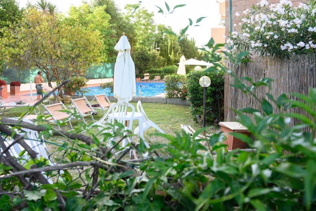 Laura Sweet Home Con Piscina Rome Exterior photo