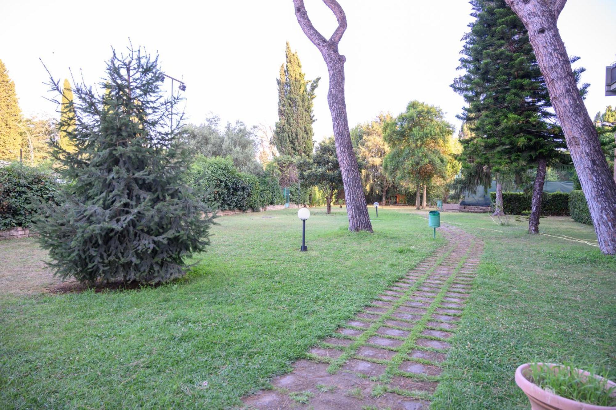 Laura Sweet Home Con Piscina Rome Exterior photo